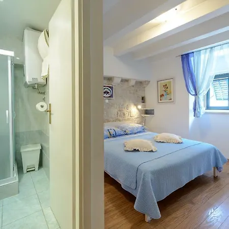 Guest house Stradun 3*