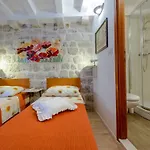 Stradun 3*