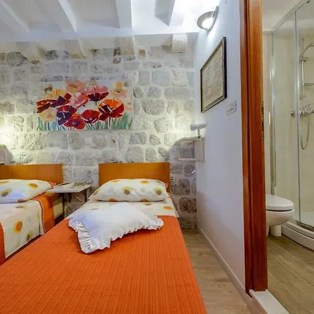 Stradun 3*